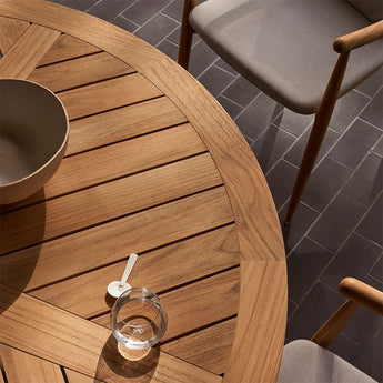 Carl Hansen E022 Embrace Outdoor Dining Table