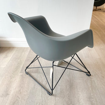 Vitra Eames Plastic Armchair LAR Ex-Display