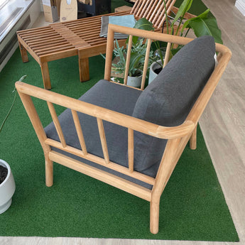 Skagerak Tradition Outdoor Lounge Chair Display