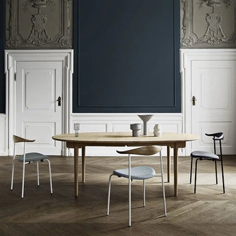 Carl Hansen CH338 200cm Dining Table Extendable to 320cm/440cm